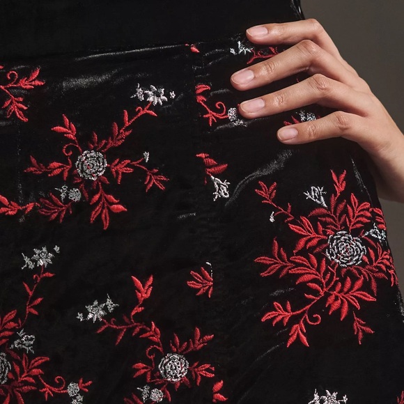 NWT Anthropologie Maeve Velvet Embroidered Fringe Skirt Black Red Silver - Picture 5 of 6